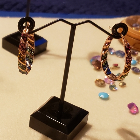 Earrings - Picture 2 of 3